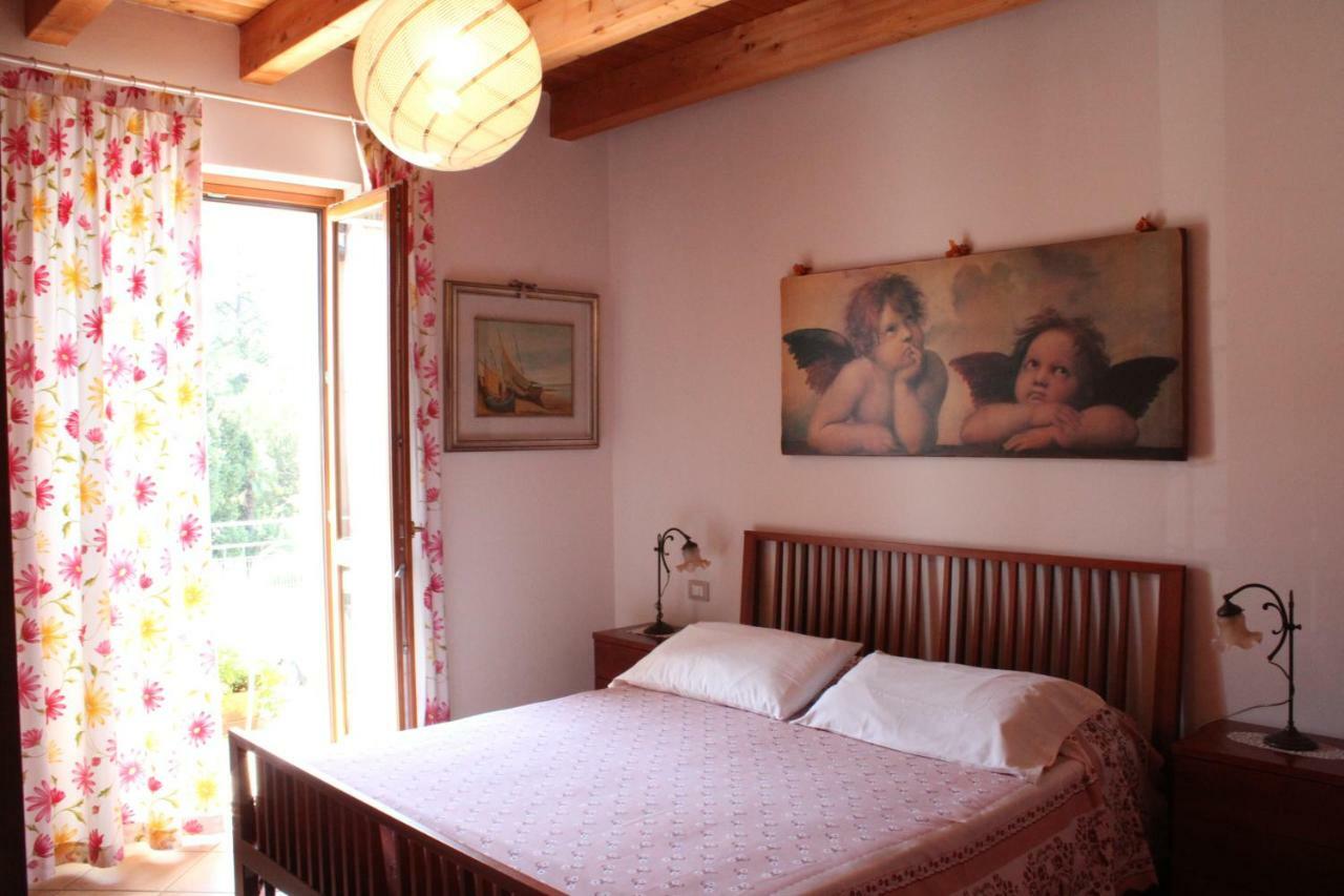 Bed & Breakfast Lucy Бардолино Экстерьер фото